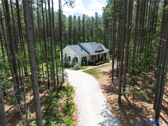 2253 Chapel Hill Rd, Goochland, VA 23063