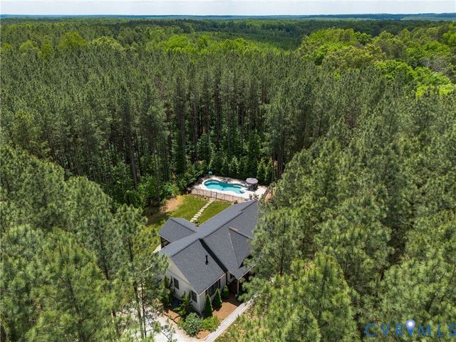 2253 Chapel Hill Rd, Goochland, VA 23063
