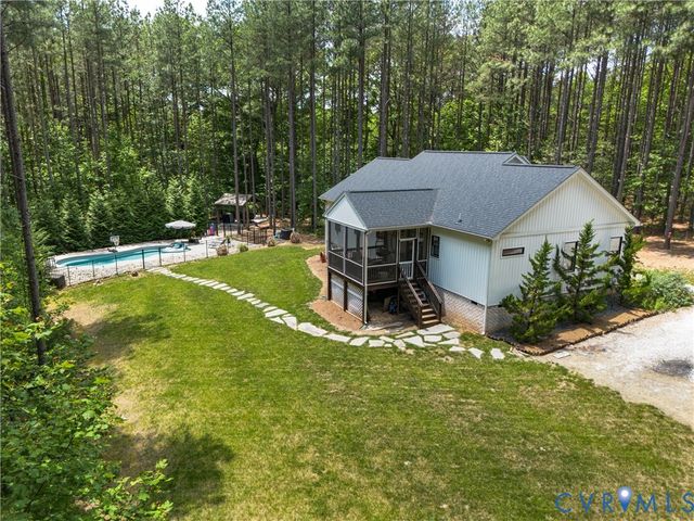 2253 Chapel Hill Rd, Goochland, VA 23063