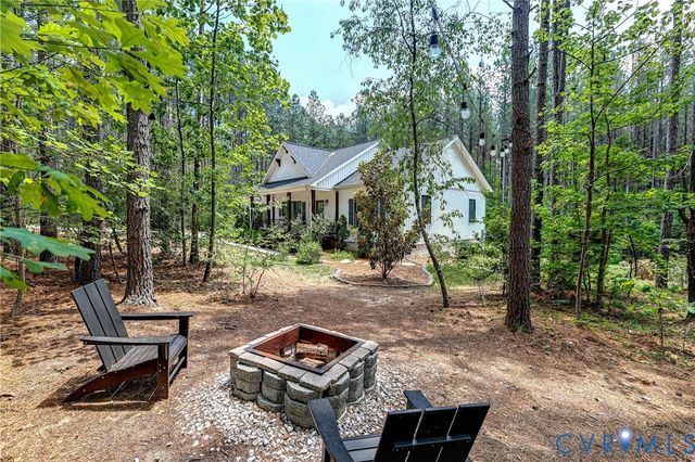 2253 Chapel Hill Rd, Goochland, VA 23063