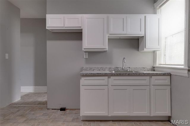 1402 Granville Place, St Louis, MO 63112