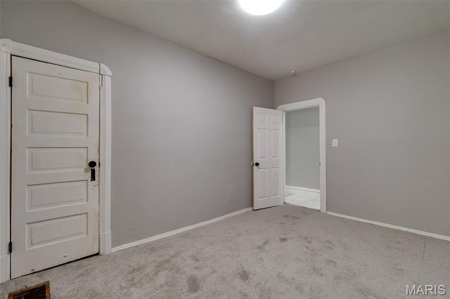 1402 Granville Place, St Louis, MO 63112