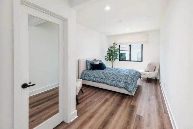 1105 Catania Court 203, Encinitas, CA 92024