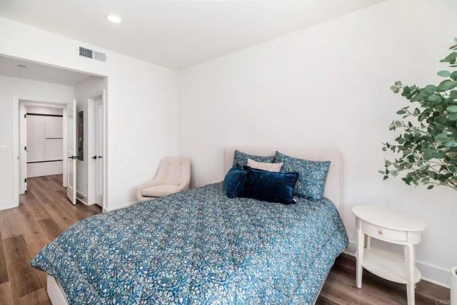 1105 Catania Court 203, Encinitas, CA 92024