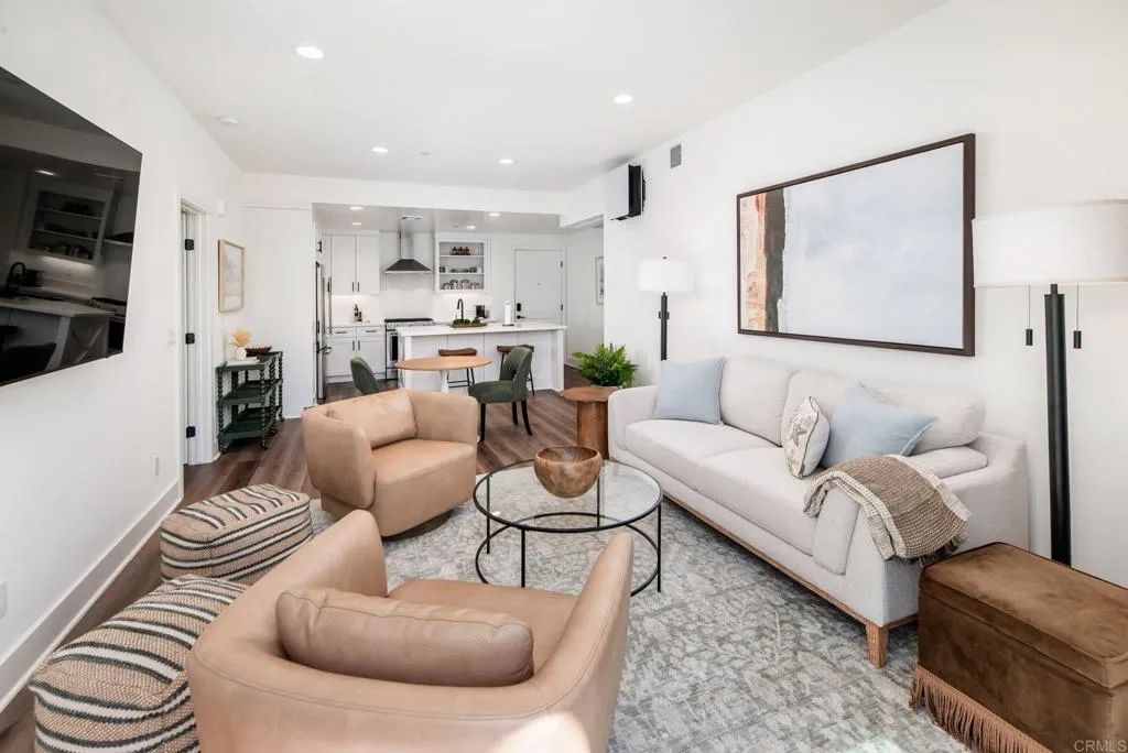 1105 Catania Court 203, Encinitas, CA 92024