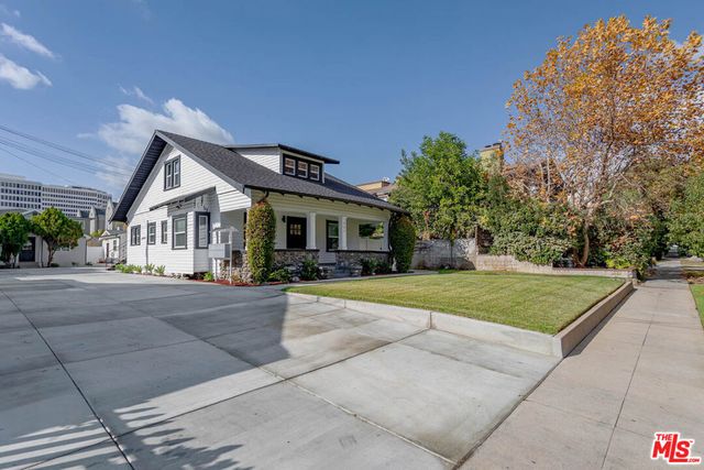 253 S Catalina Avenue, Pasadena, CA 91106