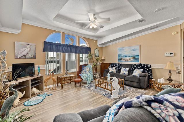 134 AMERICANA COURT NE 216, St Petersburg, FL 33702