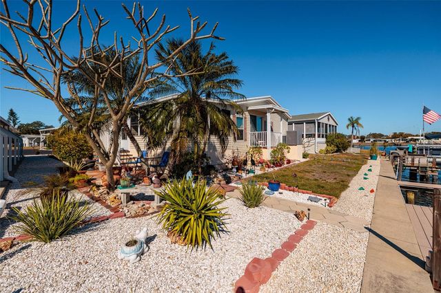 134 AMERICANA COURT NE 216, St Petersburg, FL 33702