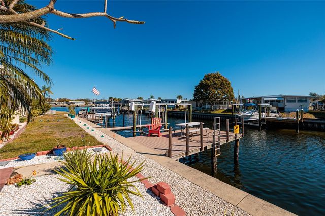 134 AMERICANA COURT NE 216, St Petersburg, FL 33702