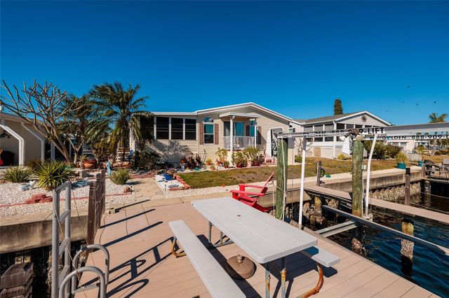 134 AMERICANA COURT NE 216, St Petersburg, FL 33702