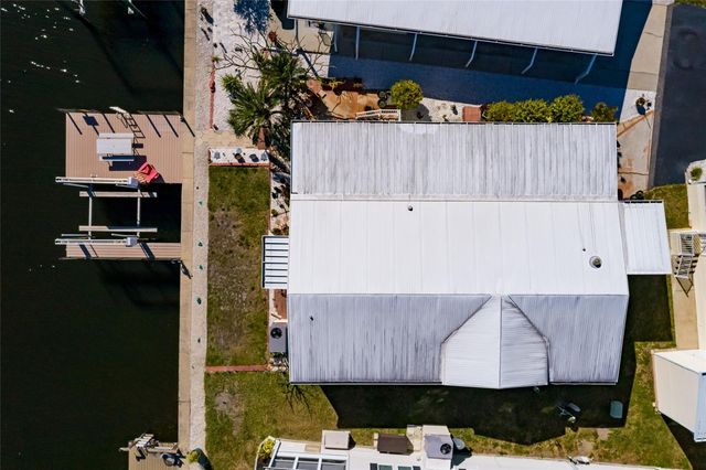 134 AMERICANA COURT NE 216, St Petersburg, FL 33702