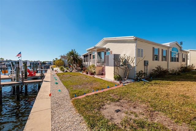 134 AMERICANA COURT NE 216, St Petersburg, FL 33702