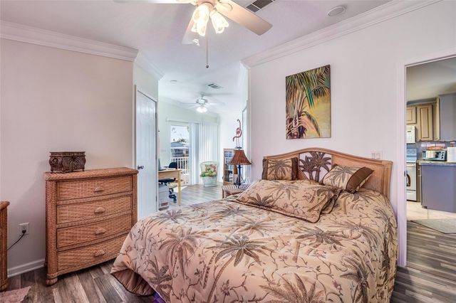 134 AMERICANA COURT NE 216, St Petersburg, FL 33702