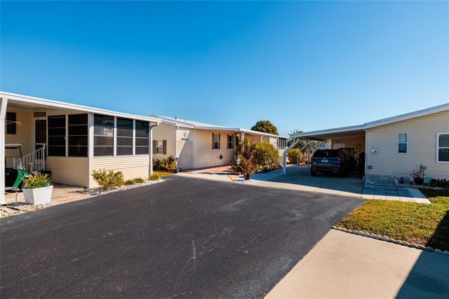 134 AMERICANA COURT NE 216, St Petersburg, FL 33702