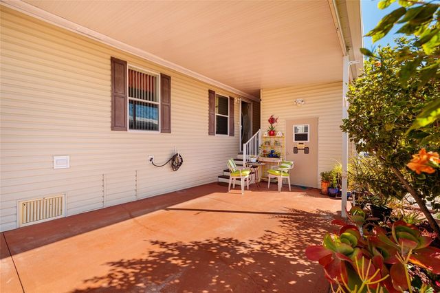 134 AMERICANA COURT NE 216, St Petersburg, FL 33702