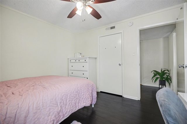 1900 Bay Area Boulevard Q184, Houston, TX 77058