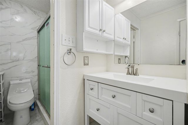 1900 Bay Area Boulevard Q184, Houston, TX 77058