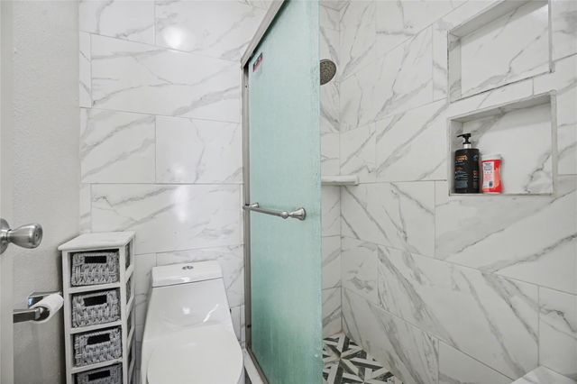 1900 Bay Area Boulevard Q184, Houston, TX 77058