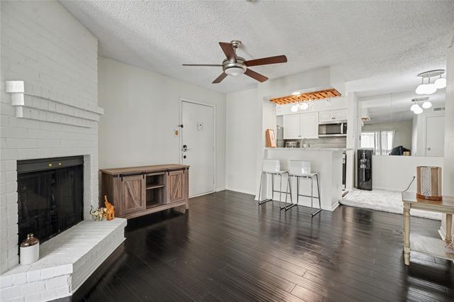 1900 Bay Area Boulevard Q184, Houston, TX 77058