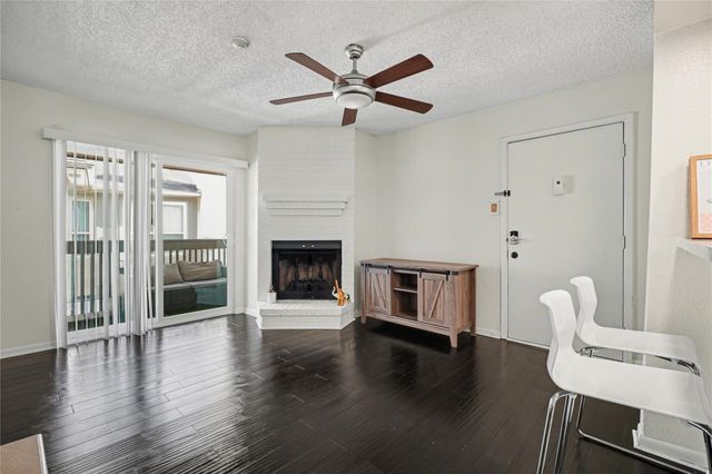 1900 Bay Area Boulevard Q184, Houston, TX 77058