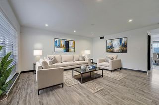 6326 Chevy Chase Drive 13, Houston, TX 77057