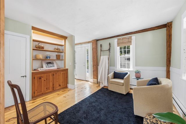 3 Creighton Street, Newmarket, NH 03857