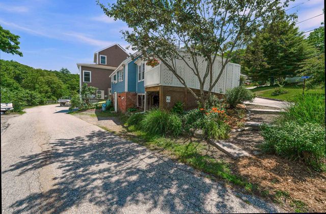 3 Creighton Street, Newmarket, NH 03857