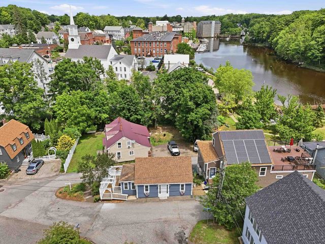 3 Creighton Street, Newmarket, NH 03857