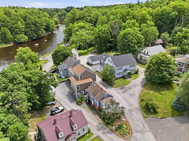 3 Creighton Street, Newmarket, NH 03857