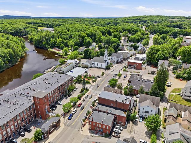 3 Creighton Street, Newmarket, NH 03857