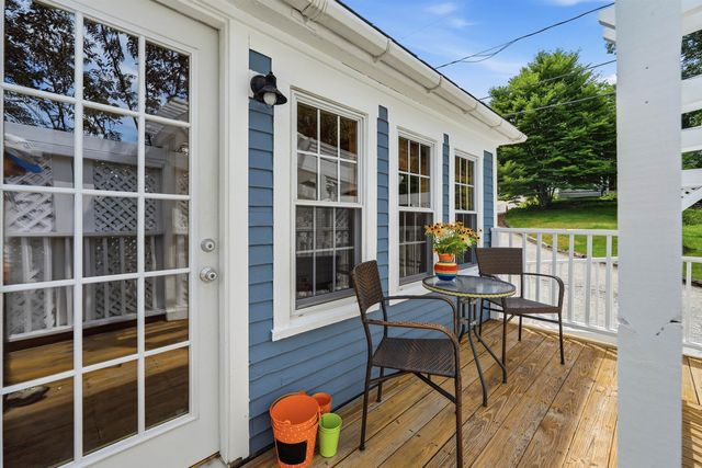 3 Creighton Street, Newmarket, NH 03857
