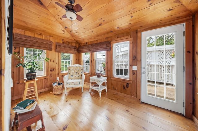 3 Creighton Street, Newmarket, NH 03857