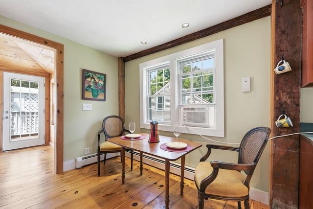 3 Creighton Street, Newmarket, NH 03857