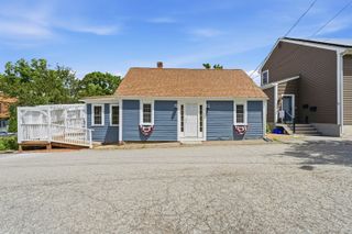 3 Creighton Street, Newmarket, NH 03857