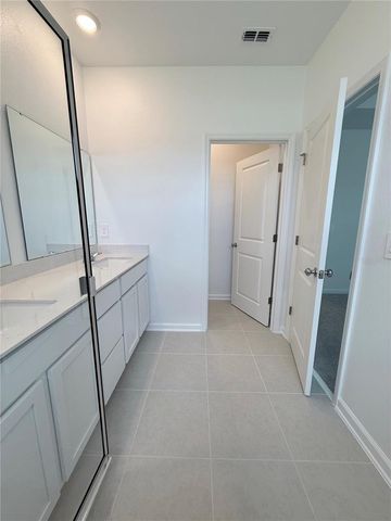 2583 SKYLINE LOOP, Kissimmee, FL 34758