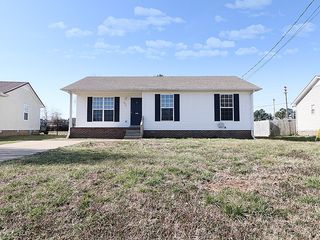 245 Waterford Drive, Oak Grove, KY 42262