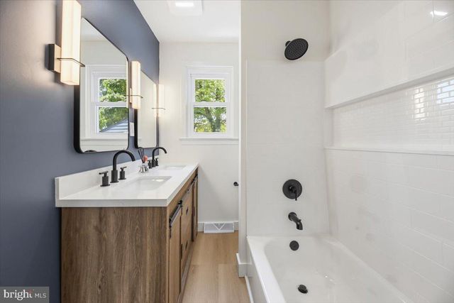 220 NEW HILLCREST AVE, Ewing, NJ 08628