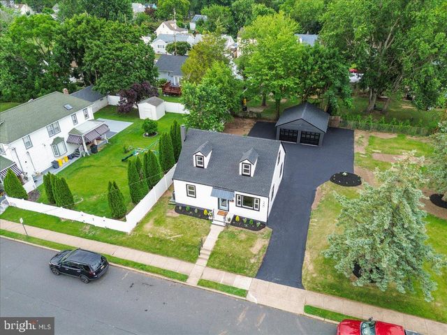 220 NEW HILLCREST AVE, Ewing, NJ 08628