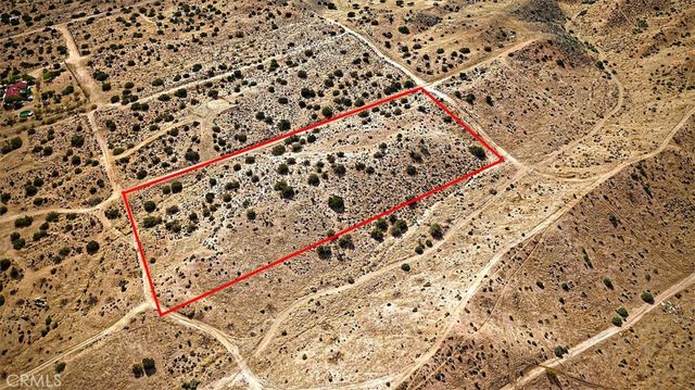 25200 Mountain View Road, Apple Valley, CA 92308