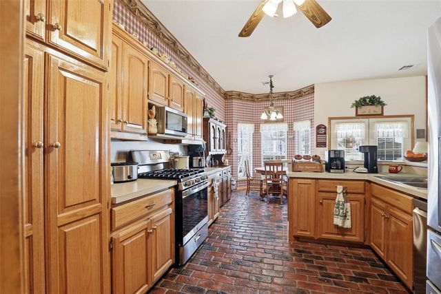 7425 N Hiwassee Road, Jones, OK 73049