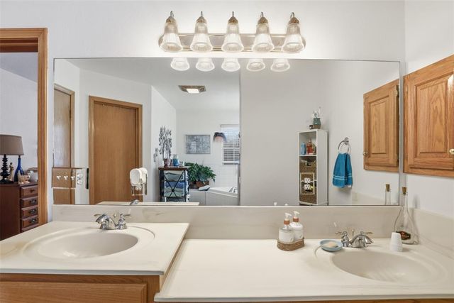 7425 N Hiwassee Road, Jones, OK 73049