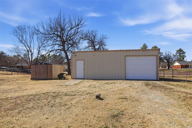 7425 N Hiwassee Road, Jones, OK 73049
