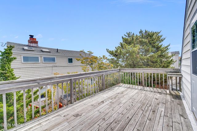 5603 Bayview Avenue, Long Beach Twp, NJ 08008