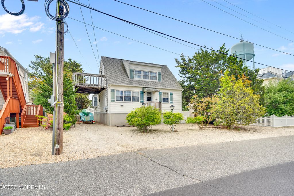 5603 Bayview Avenue, Long Beach Twp, NJ 08008