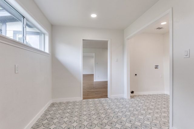 6504 Hilltop Trail, Sachse, TX 75048