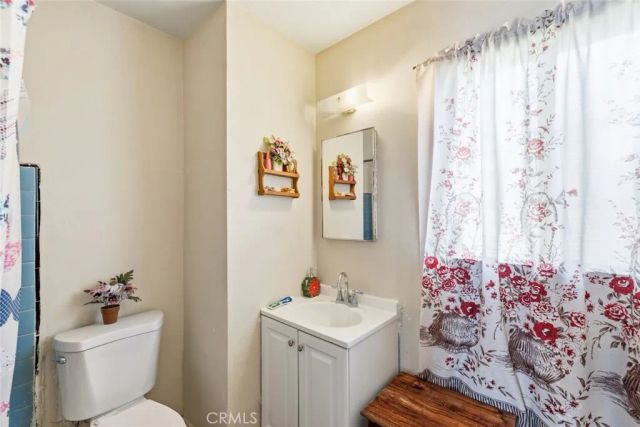 920 S Willowbrook, Compton, CA 90220