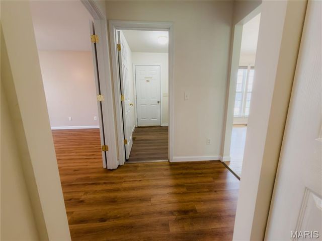 1907 Meadow Trails Drive, Florissant, MO 63031
