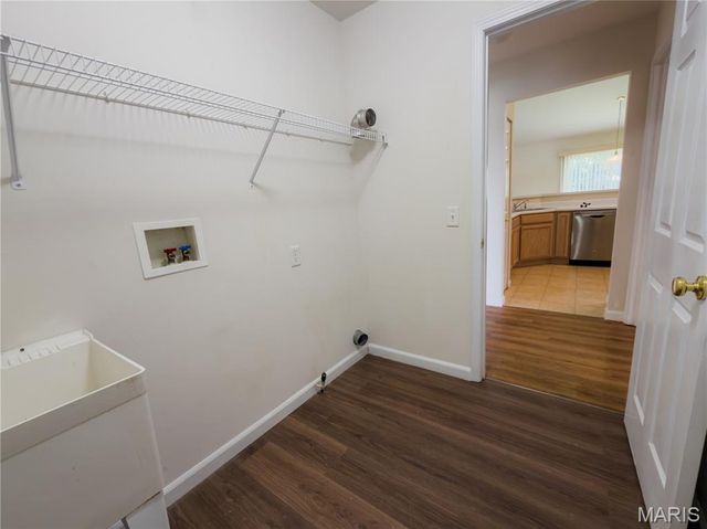 1907 Meadow Trails Drive, Florissant, MO 63031