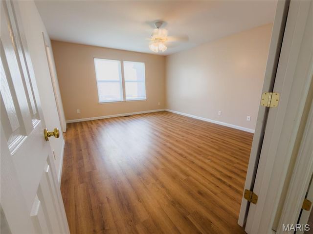 1907 Meadow Trails Drive, Florissant, MO 63031
