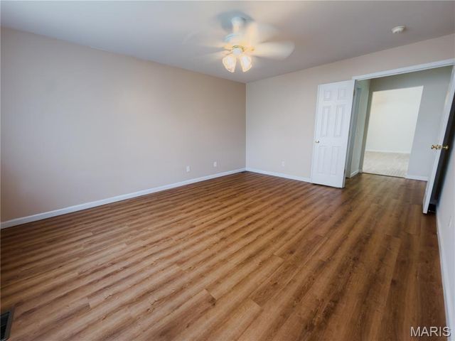 1907 Meadow Trails Drive, Florissant, MO 63031